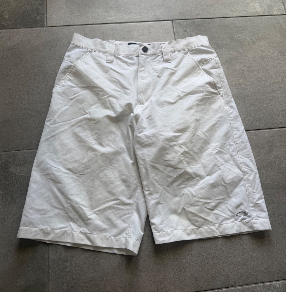 Vintage Oakley Software Mens White  Chino Shorts Size 32 Relaxed Fit Golf